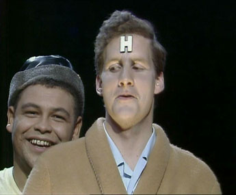 Lister standing behind Rimmer grinning. DO YOU SEE, IT LOOKS LIKE THEY'RE HAVING ANAL SEX.